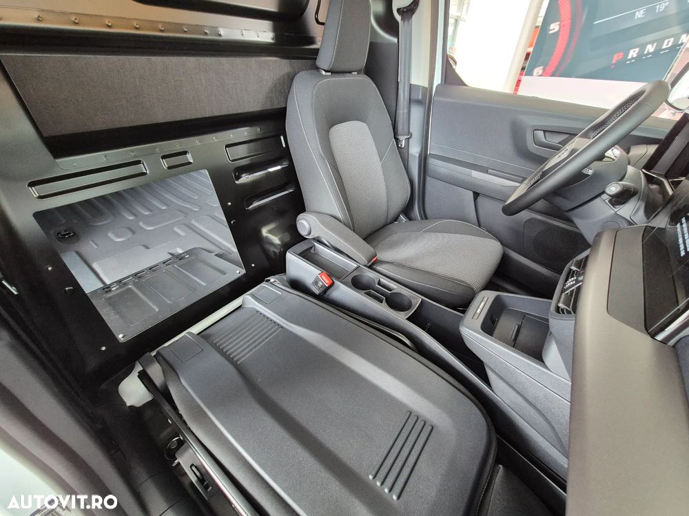 Ford Transit Courier Electric - 11