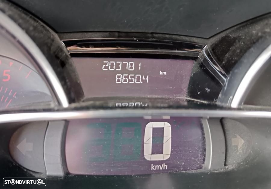 Renault Clio 1.5 dCi Limited - 14
