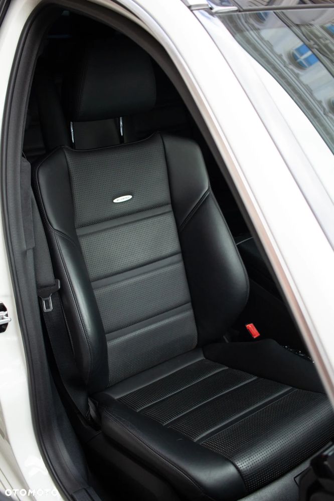 Mercedes-Benz Klasa E 63 AMG - 14