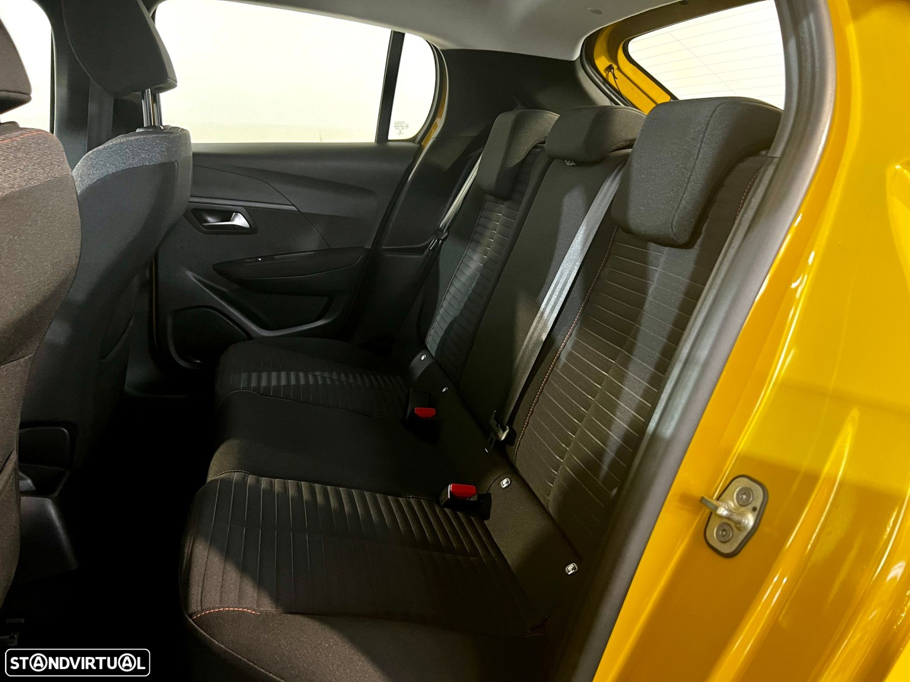 Peugeot 208 1.2 PureTech Active Pack - 23