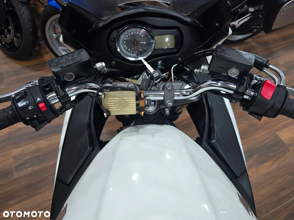 Suzuki Bandit - 20