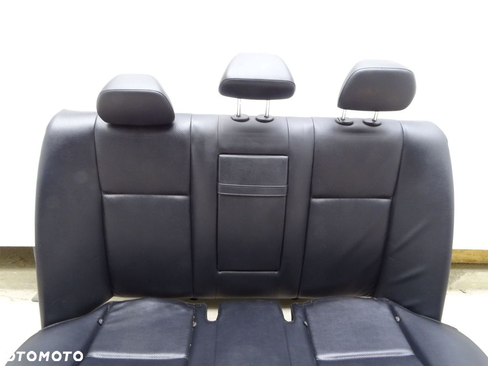Kanapa oparcie sedan skóra czarna tył a2049200050 mercedes c180 w204 lift - 3