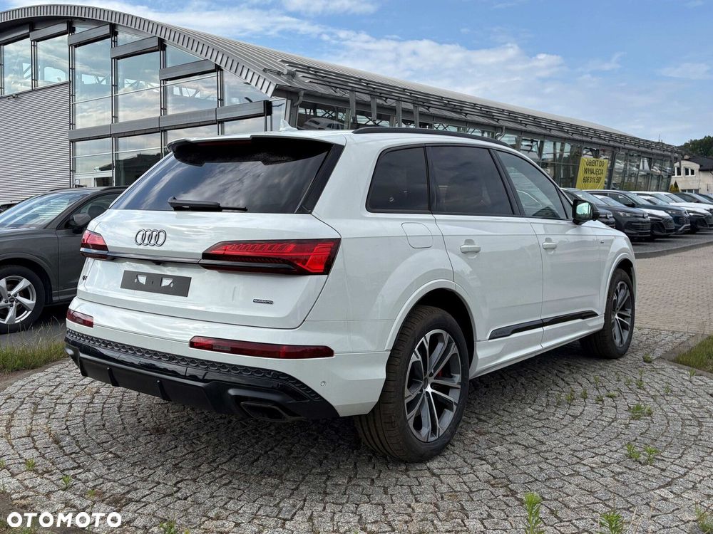 Audi Q7 - 11