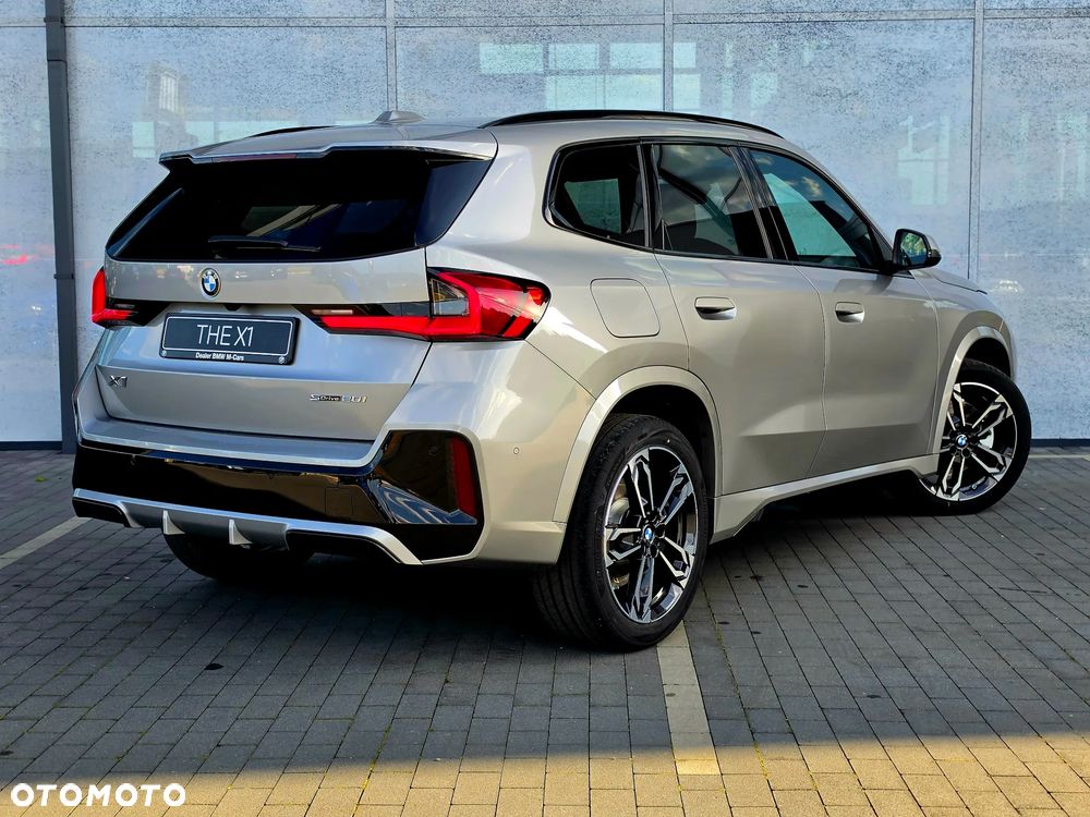 BMW X1 sDrive20i mHEV - 8