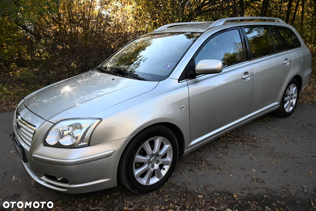 Toyota Avensis - 6
