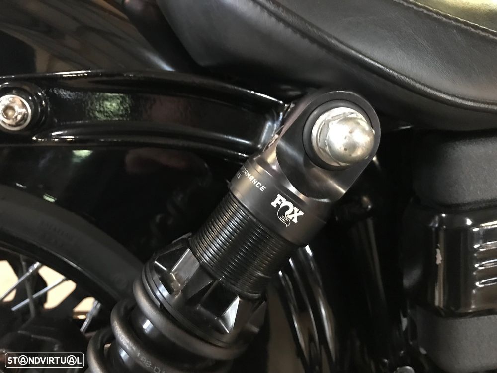 Harley-Davidson Dyna Street Bob FXDB - 14