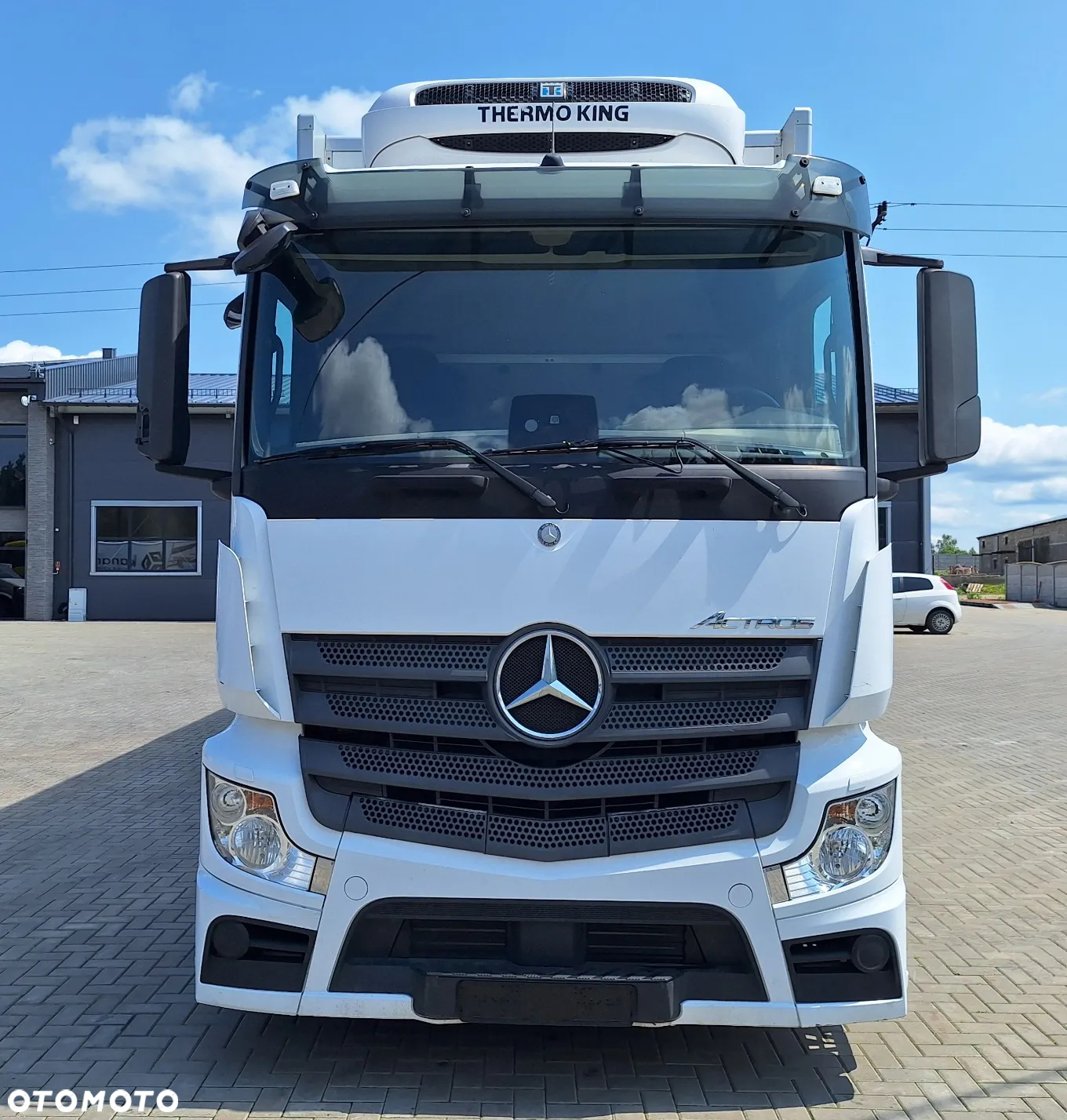 Mercedes-Benz ACTROS 2545 6X2 THERMO KING T-800 - 6