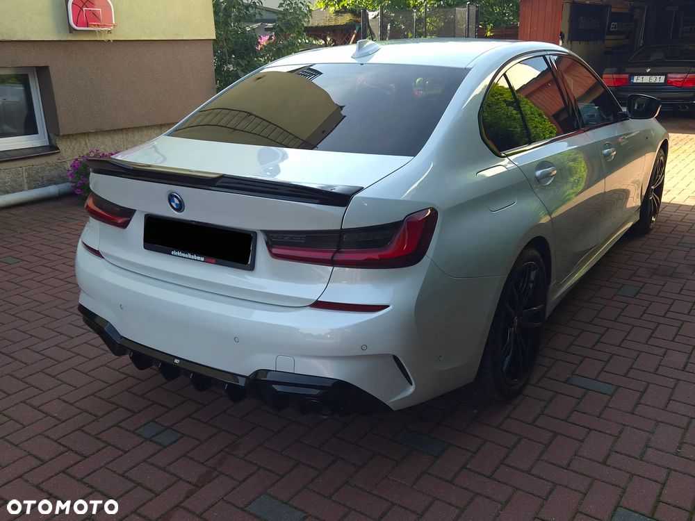 BMW Seria 3 330e xDrive M Sport - 4
