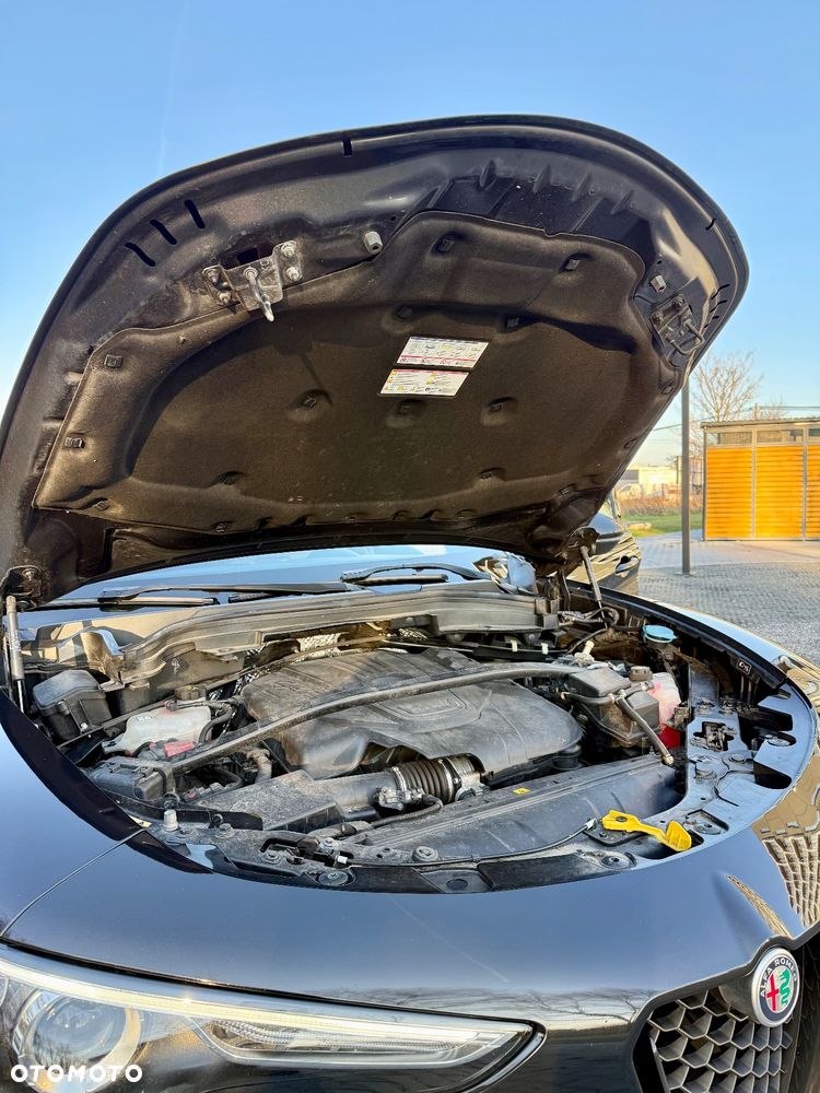 Alfa Romeo Stelvio - 30