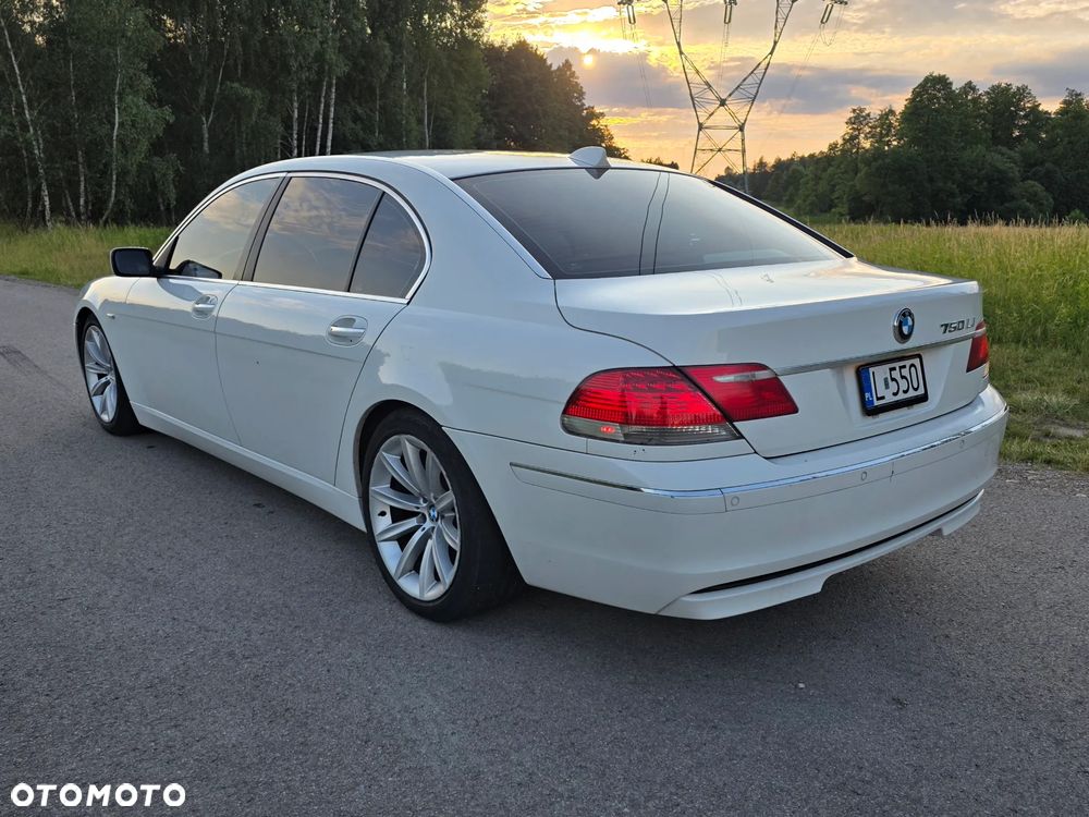 BMW Seria 7 750Li - 10