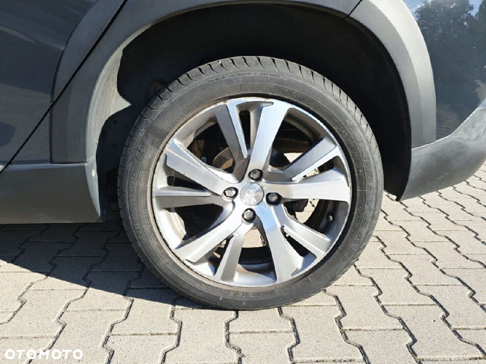 Peugeot 2008 - 14