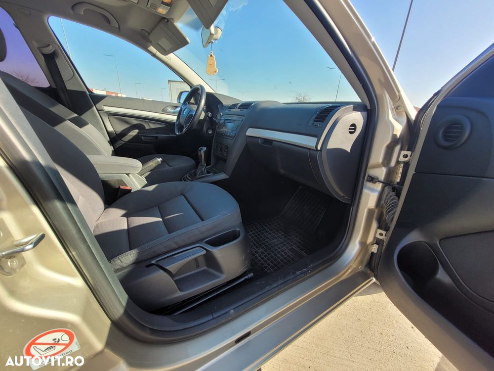 Skoda Octavia 1.6 - 14