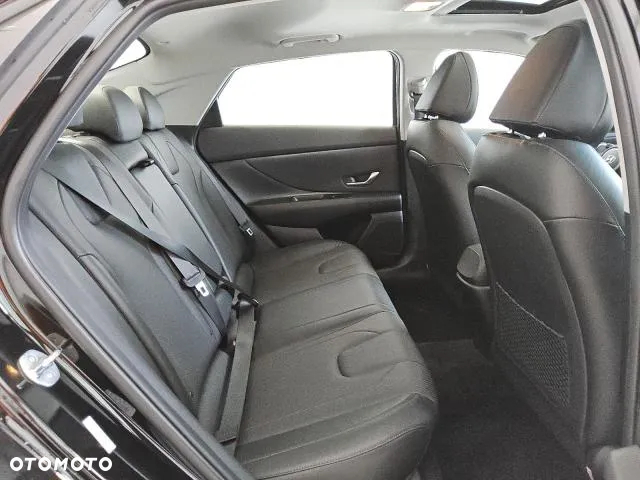 Hyundai Elantra 1.6 Executive CVT - 10