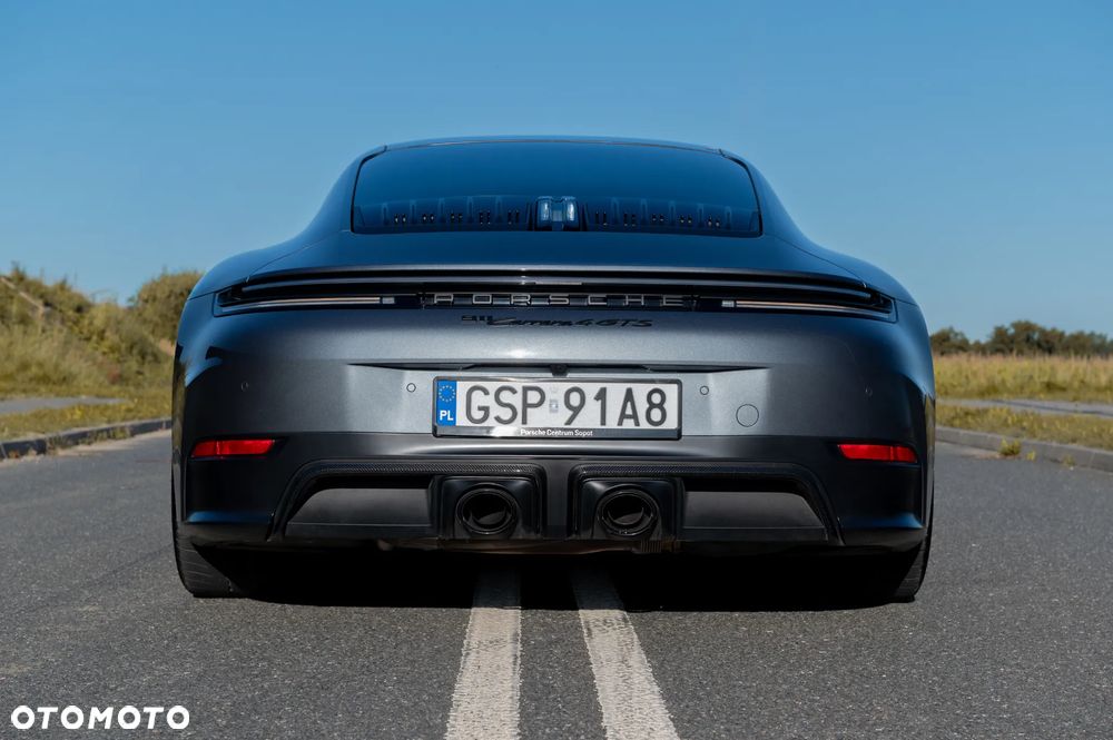 Porsche 911 Carrera T-Hybrid 4 GTS - 7