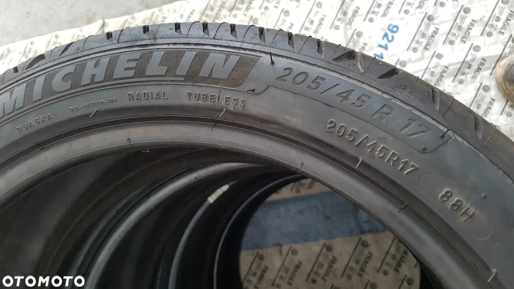OPONY MICHELIN PRIMACY 4 S2  205/45R17  205/45/17 - 11