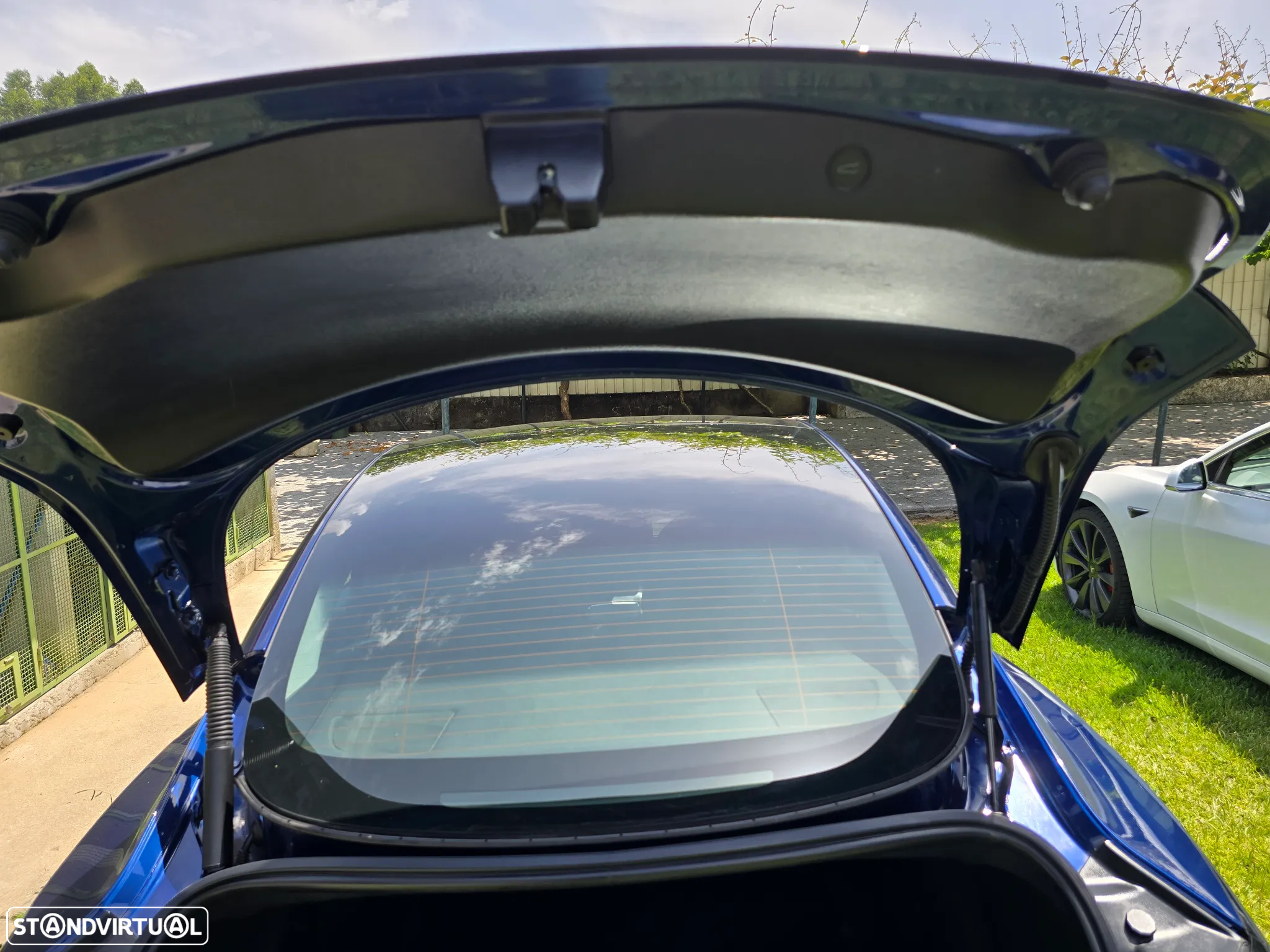 Tesla Model 3 Standard Range Plus RWD - 11