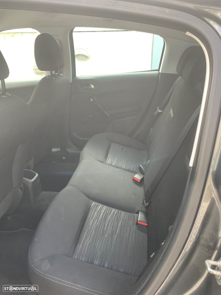 Peugeot 208 1.6 BlueHDi Access - 8