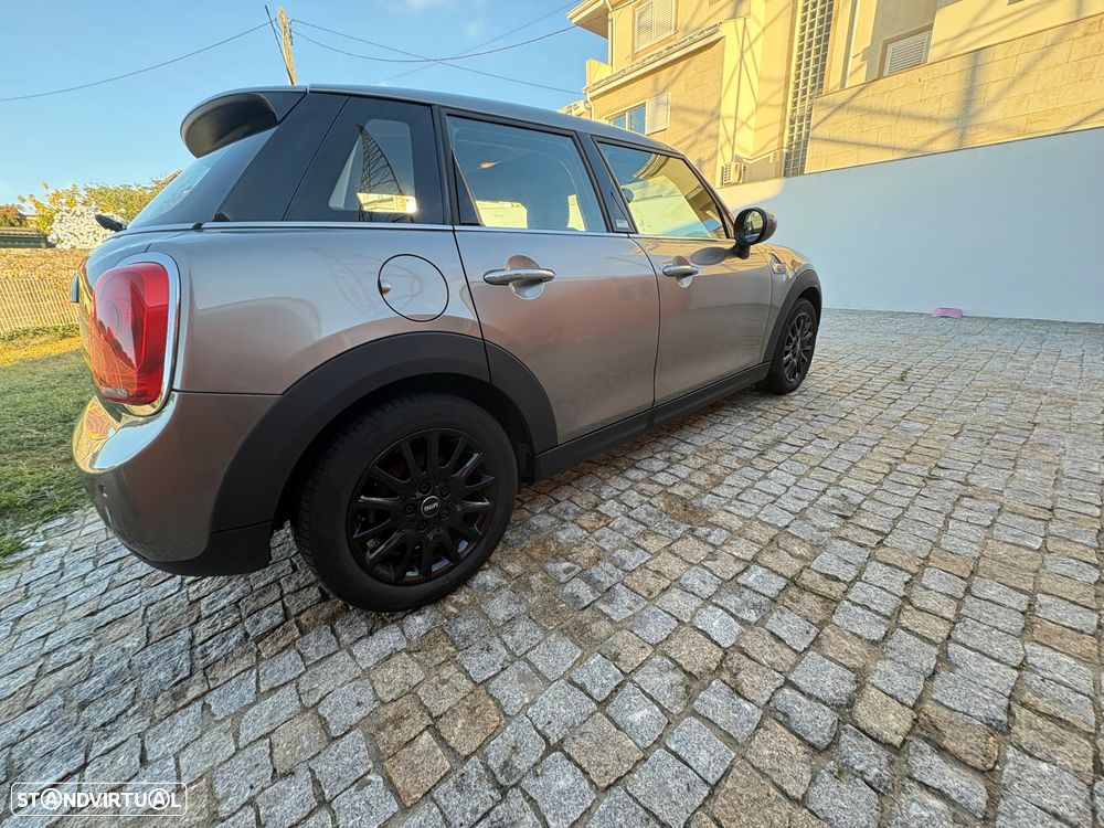 MINI 5 Portas One D - 16
