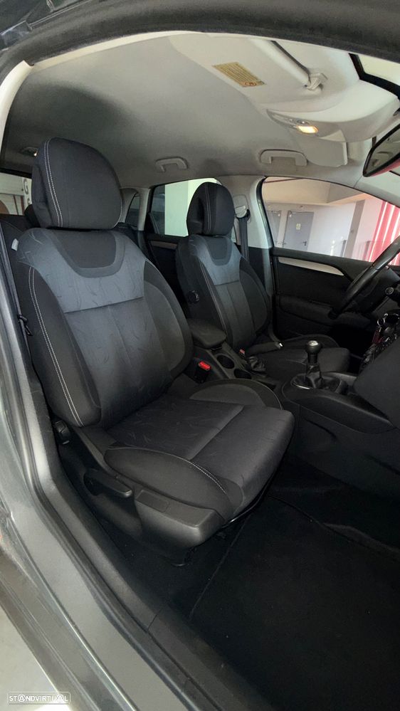 Citroën C4 1.6 HDi Exclusive J17 - 7