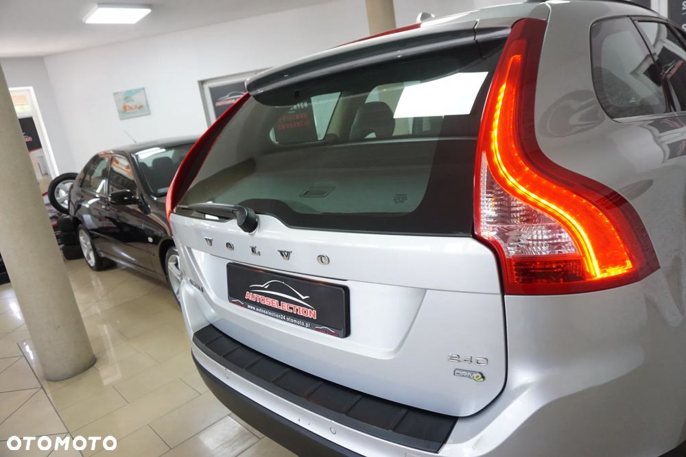 Volvo XC 60 2.4D DRIVe Momentum - 20