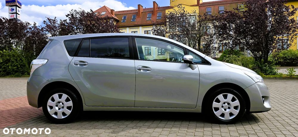 Toyota Verso 2.0 D-4D Premium - 5