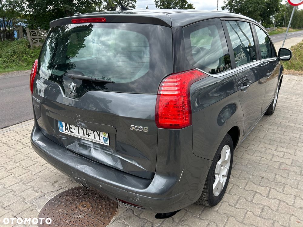 Peugeot 5008 - 2