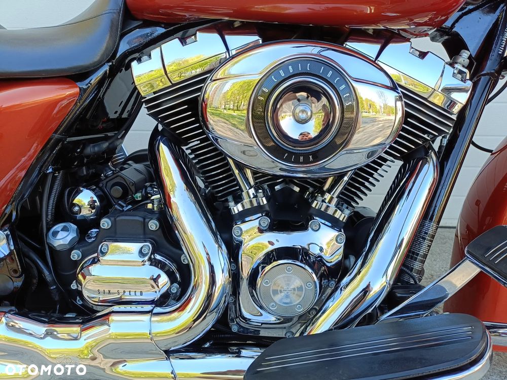 Harley-Davidson Touring Street Glide - 8
