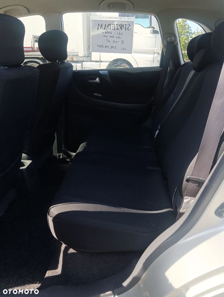 Suzuki Liana 1.6 - 9