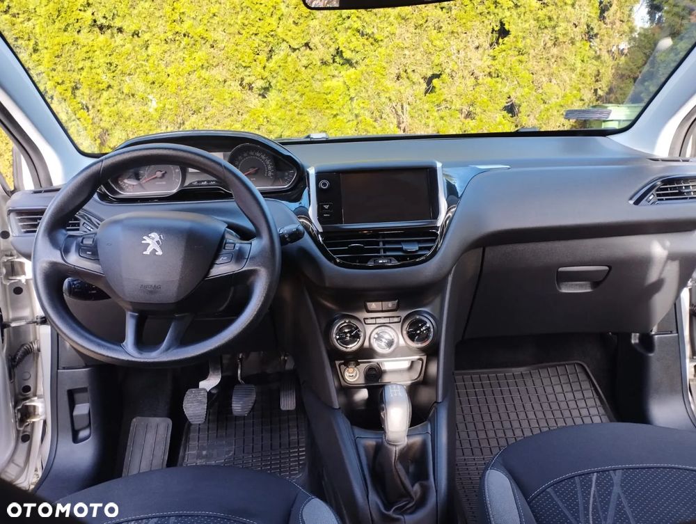 Peugeot 208 1.2 PureTech Style - 5