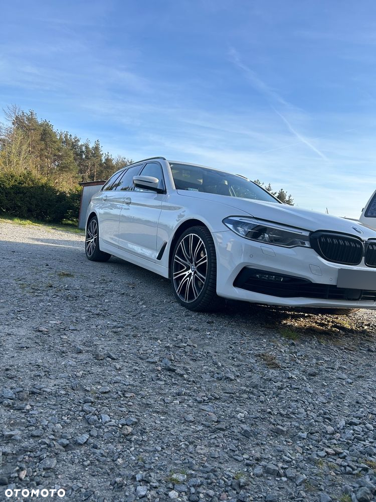 BMW Seria 5 540d xDrive Sport Line sport - 39