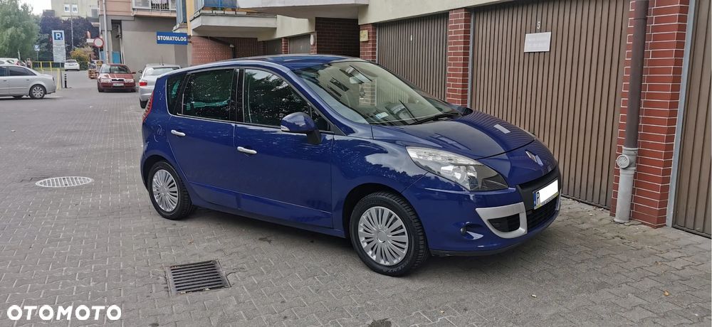 Renault Scenic 2.0 16V Privilege CVT - 35