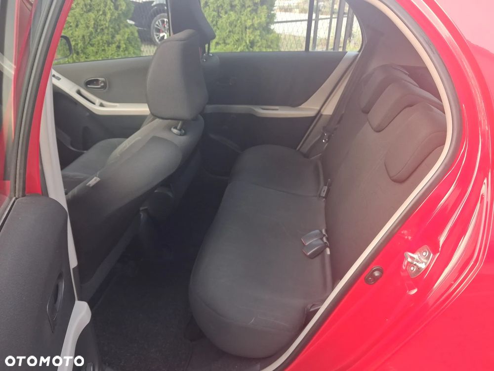 Toyota Yaris 1.33 VVT-i Sol - 8