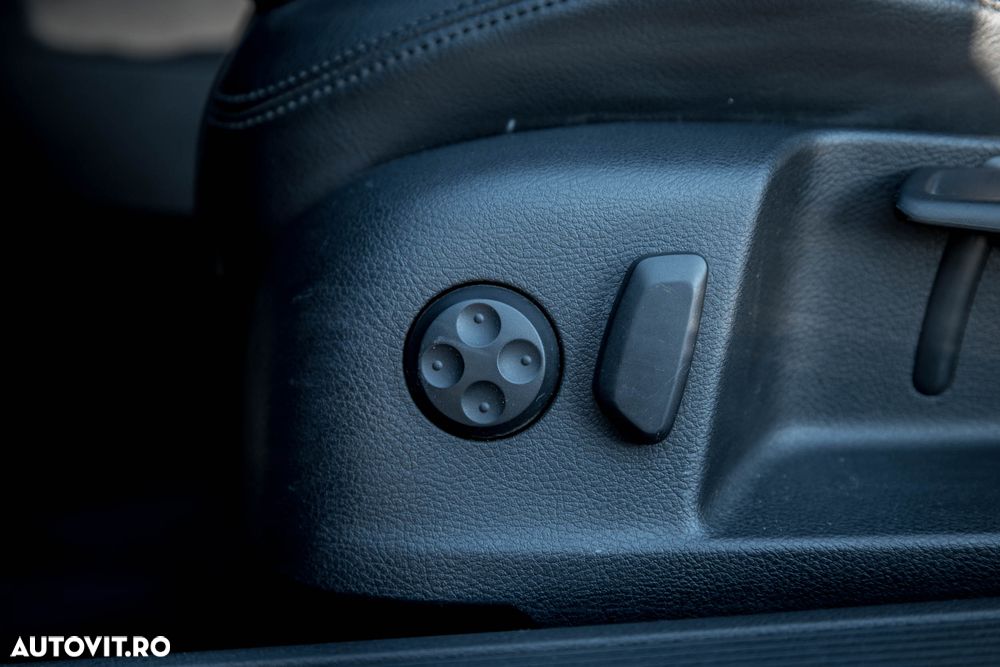 Volkswagen Passat 1.6 TDI DPF BlueMotion Technology Highline - 15