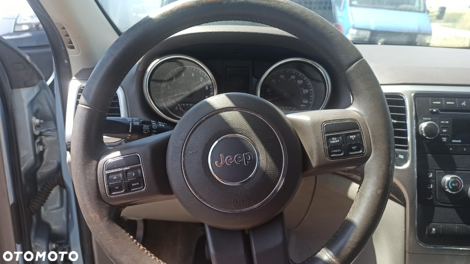 Jeep Grand Cherokee - 9