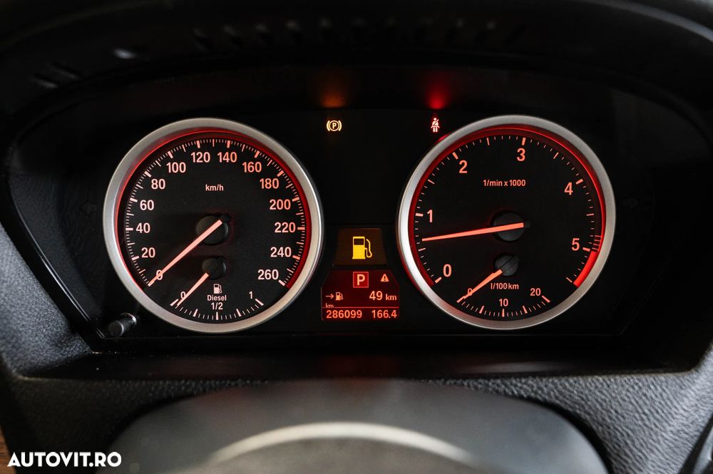 BMW X6 xDrive40d - 24