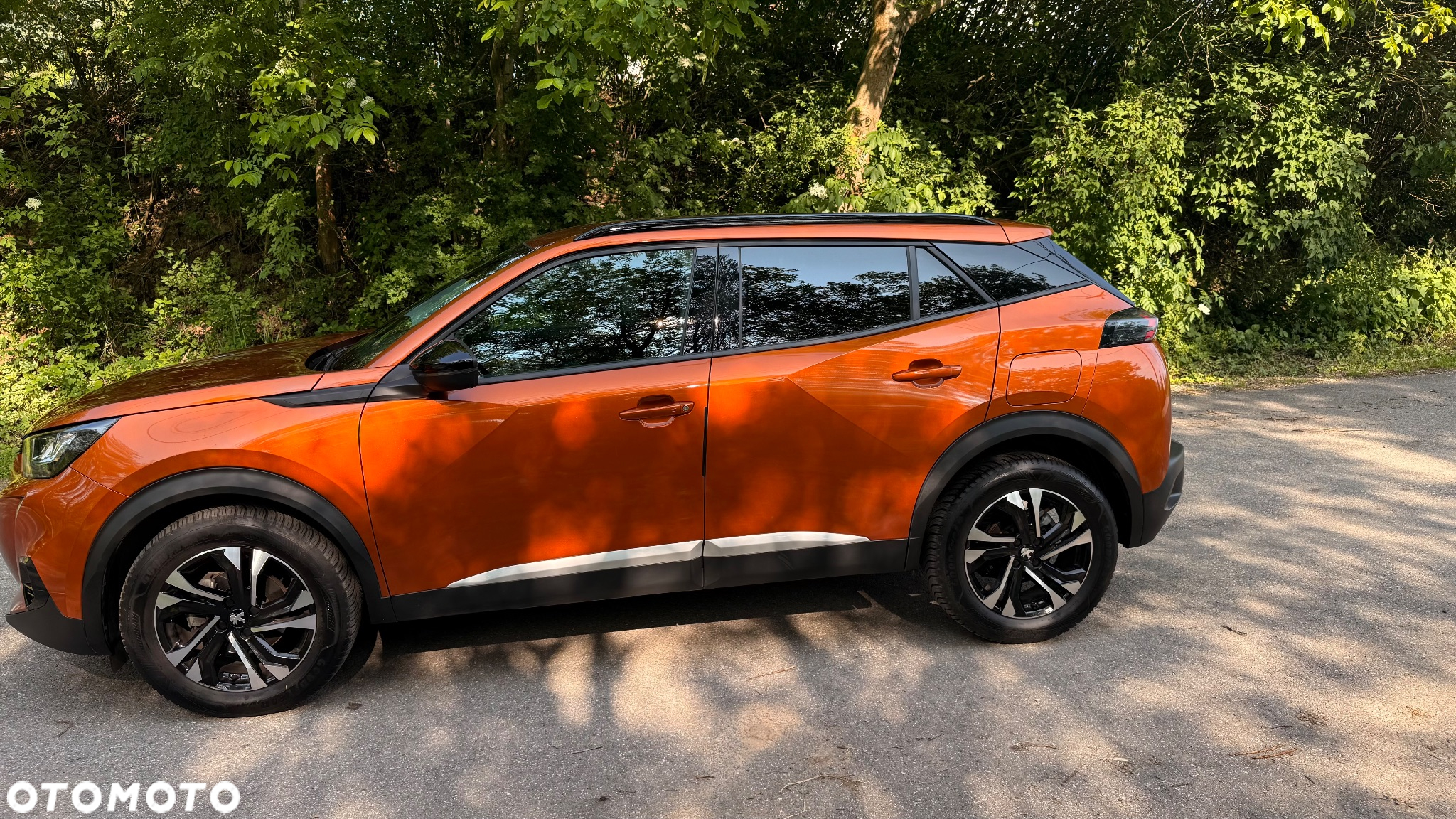 Peugeot 2008 1.2 PureTech Allure S&S EAT8 - 8