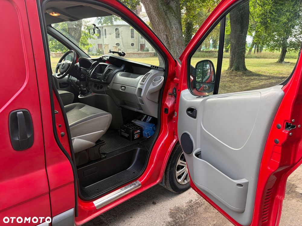 Opel Vivaro - 16