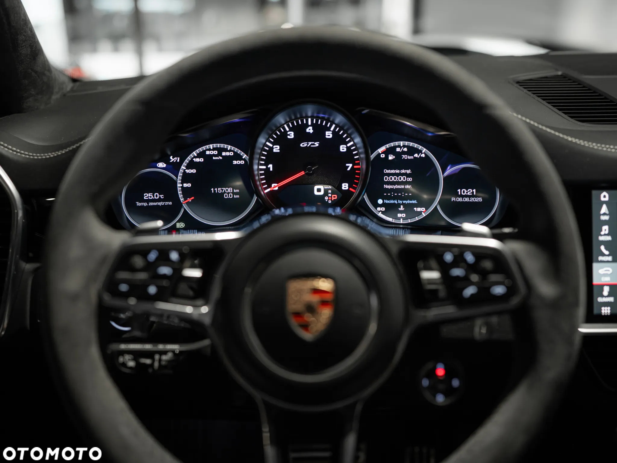 Porsche Cayenne GTS - 21