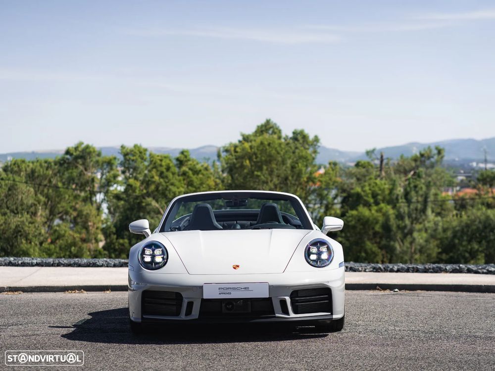 Porsche 911 (992) Carrera - 18