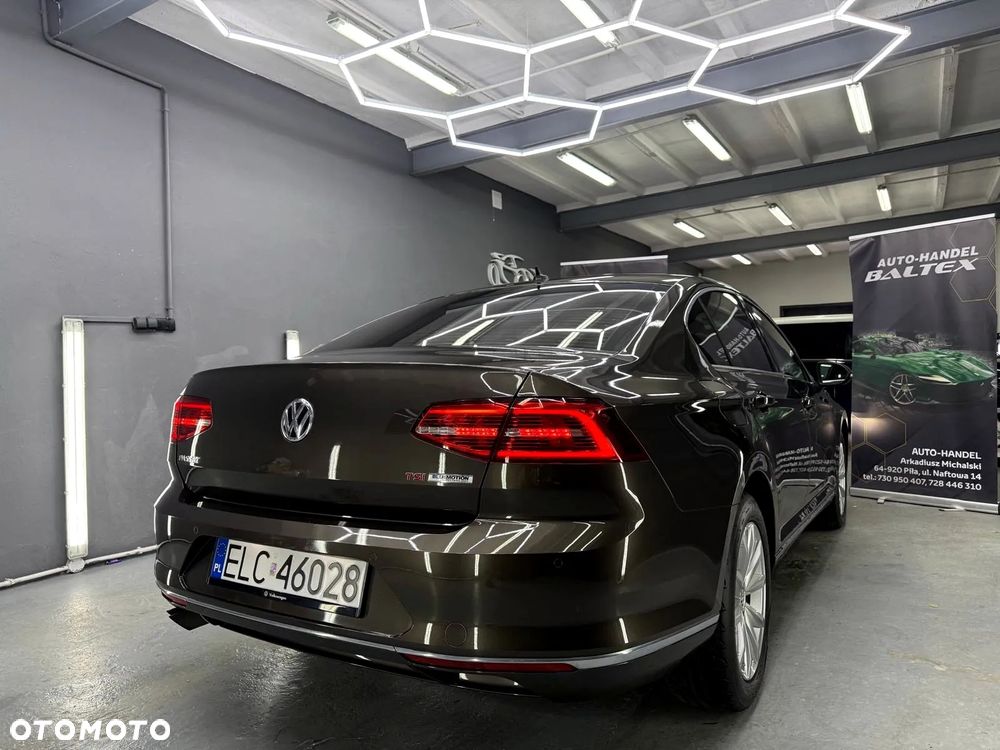 Volkswagen Passat 1.8 TSI BMT Highline DSG - 5