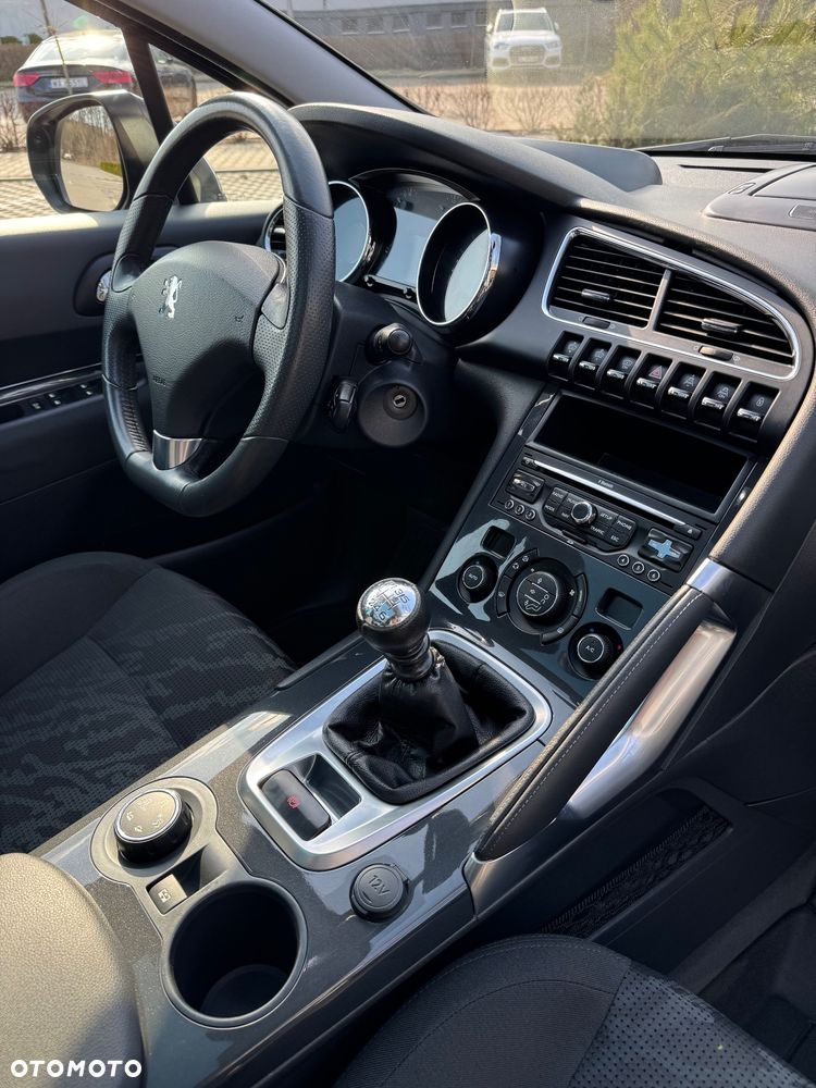Peugeot 3008 2.0 HDi Allure - 17