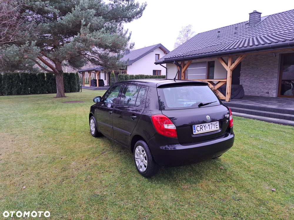 Skoda Fabia 1.2 HTP Ambiente - 3