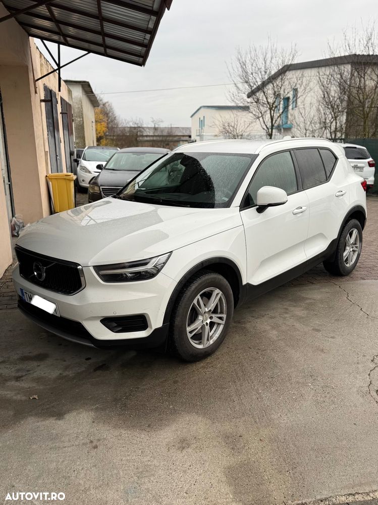 Volvo XC 40 D3 Momentum Pro - 1