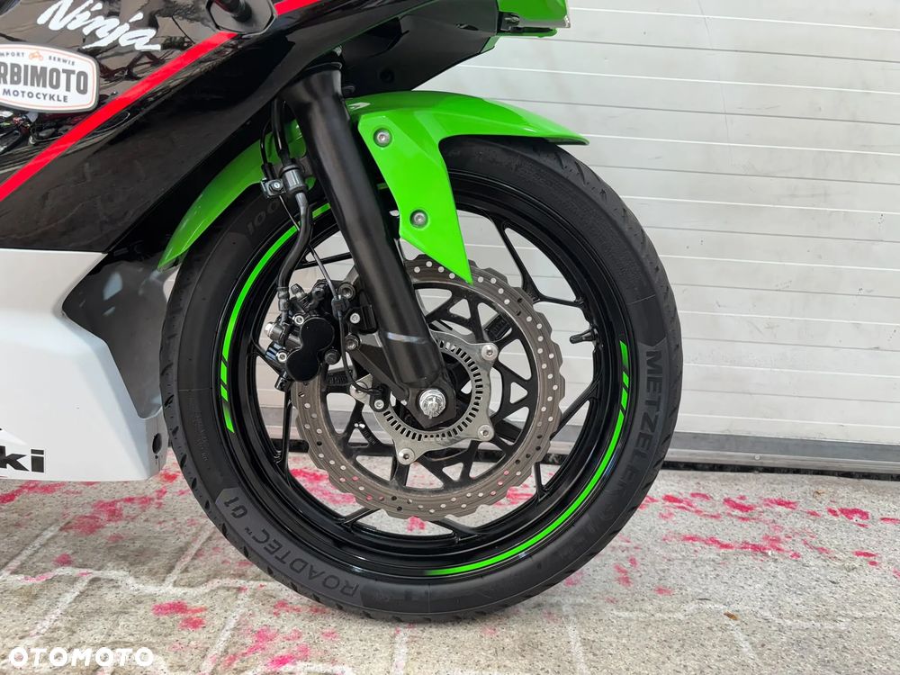 Kawasaki Ninja - 22