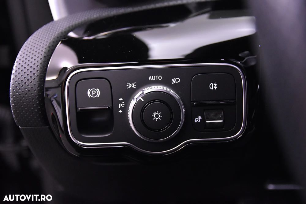 Mercedes-Benz CLA 250 e 8G-DCT - 15