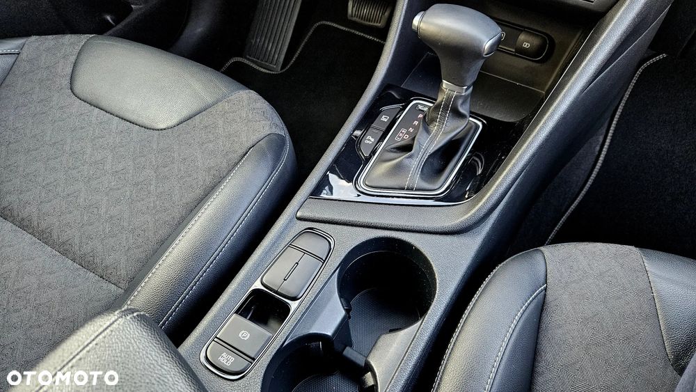 Kia Niro 1.6 GDI 2WD Edition 7 - 31