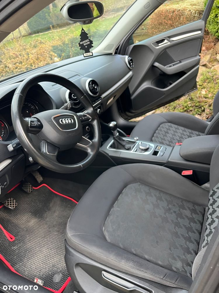 Audi A3 Sportback 1.4 TFSI Ambiente - 39