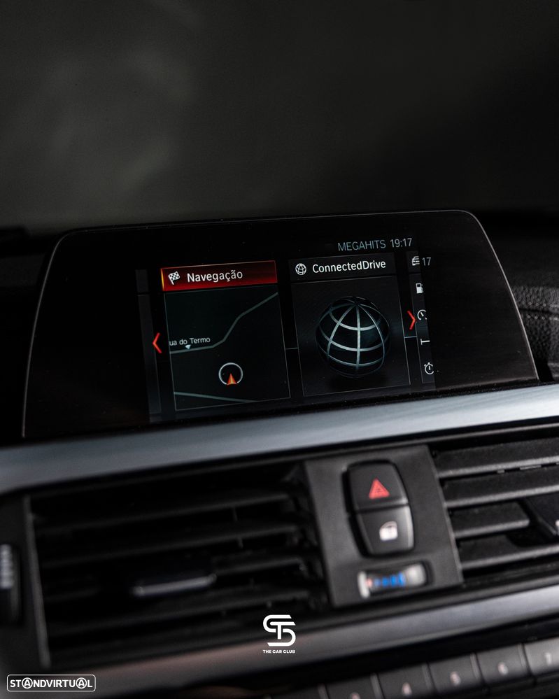 BMW 318 d xDrive Pack M - 17