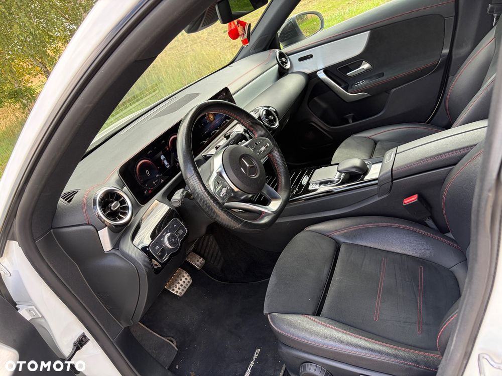Mercedes-Benz CLA 180 7G-DCT AMG Line - 18