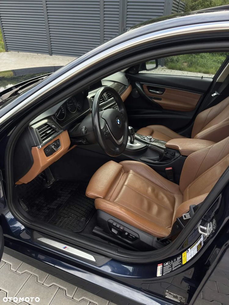 BMW Seria 3 328i xDrive Sport-Aut Luxury Line - 11